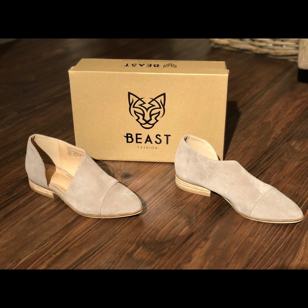 Women’s flats